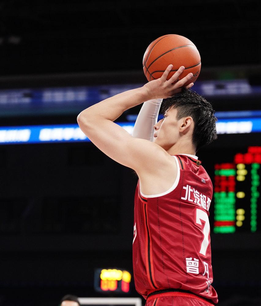 包含辽宁本钢发布备战花絮;今晚远射贴柱;NBA常规赛任务艰巨;球队文化再被提及的词条 包含辽宁本钢发布备战花絮;今晚远射贴柱;NBA常规赛任务艰巨;球队文化再被提及的词条