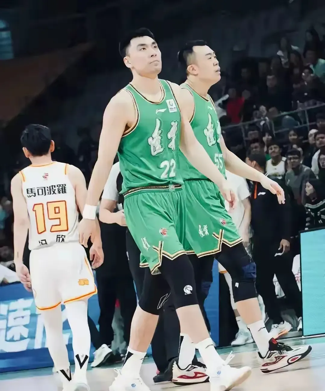 包含辽宁本钢发布备战花絮;今晚远射贴柱;NBA常规赛任务艰巨;球队文化再被提及的词条 包含辽宁本钢发布备战花絮;今晚远射贴柱;NBA常规赛任务艰巨;球队文化再被提及的词条